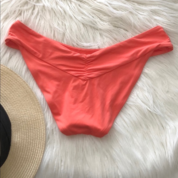 BECCA • Coral scrunch butt Swim Bottoms - Picture 4 of 6
